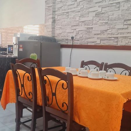 Villa Anjung Klia House 31 With Neflix Banting  Exterior foto